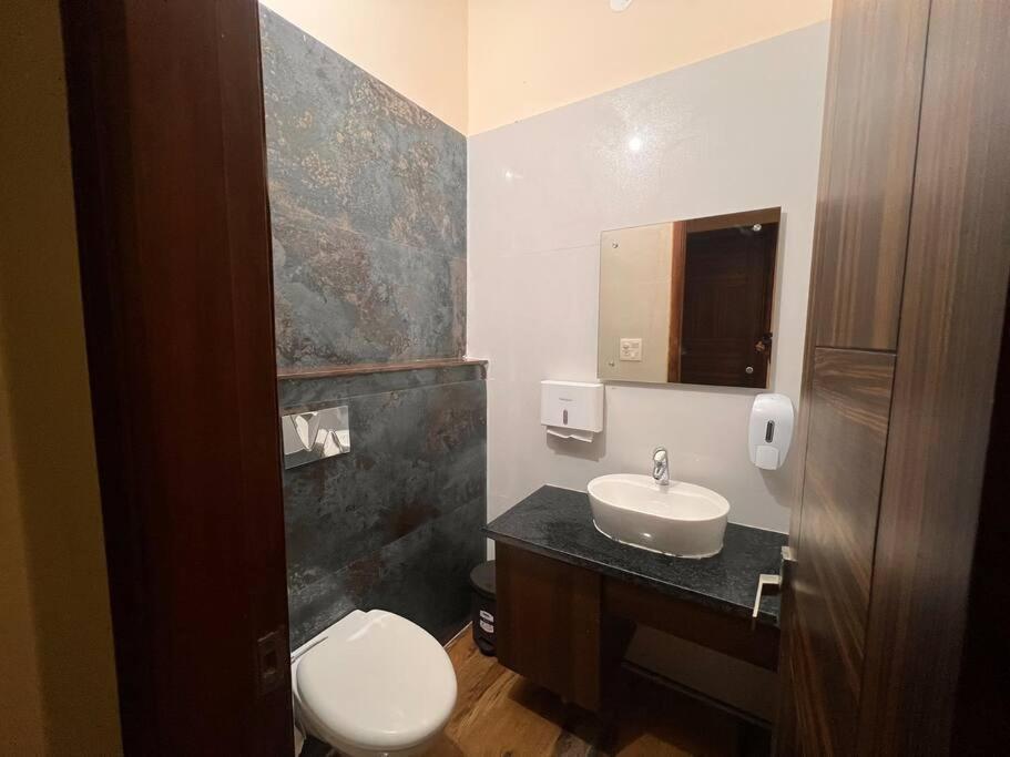5Bhk Home Away From Home At Ranjit Avenue Amritsar Extérieur photo