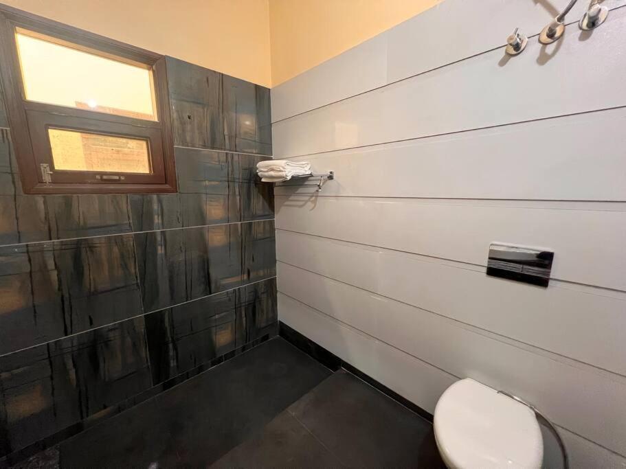 5Bhk Home Away From Home At Ranjit Avenue Amritsar Extérieur photo