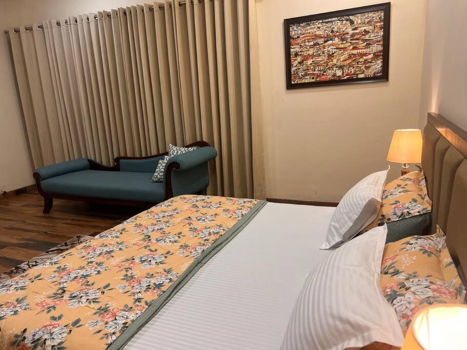 5Bhk Home Away From Home At Ranjit Avenue Amritsar Extérieur photo