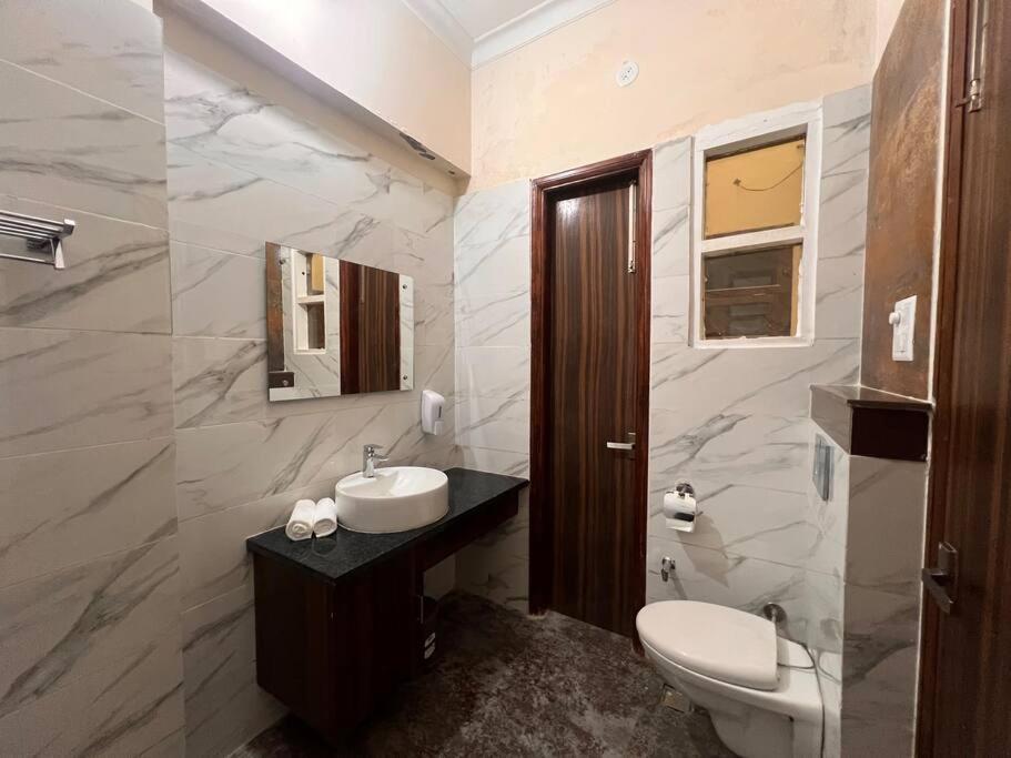 5Bhk Home Away From Home At Ranjit Avenue Amritsar Extérieur photo
