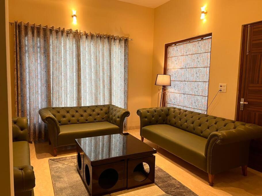 5Bhk Home Away From Home At Ranjit Avenue Amritsar Extérieur photo